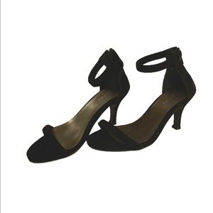 Single strap sandals 📌 NO OFFER FOR FREE SHIPPING 📌